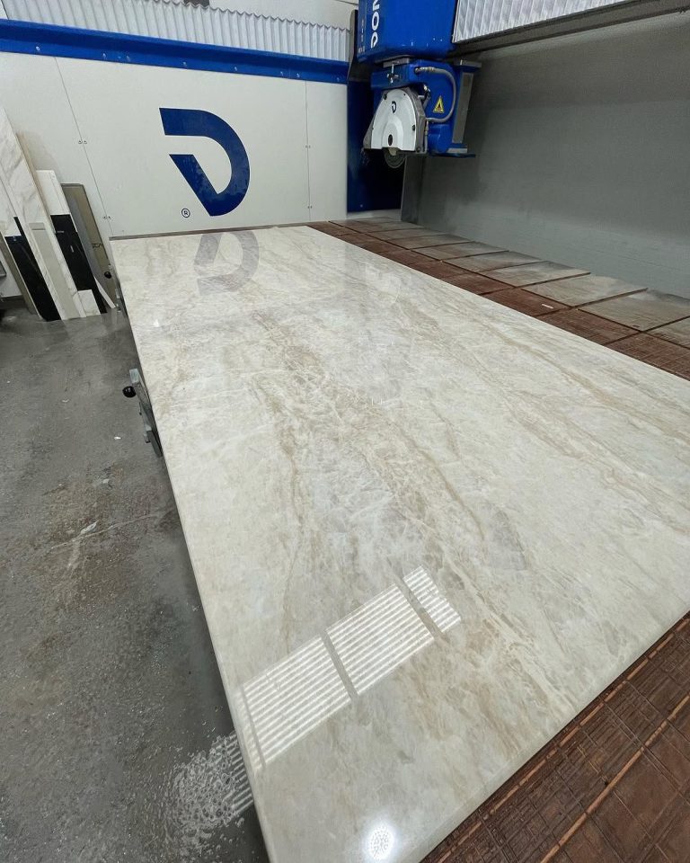 Dekton Arga